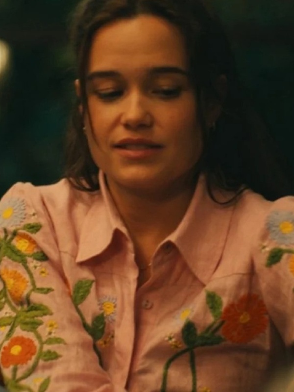 The White Lotus S03 Sarah Catherine Hook Pink Embroidered Shirt Piper Ratliff The White Lotus S03 Sarah Catherine Hook Pink Embroidery Shirt