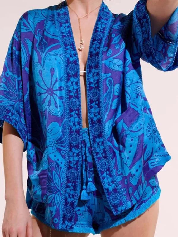 Michelle Monaghan The White Lotus Season 3 Jaclyn Lemon Blue Floral Shirt