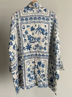 Parker Posey The White Lotus S03 Victoria Ratliff Printed Mini Shirt Dress