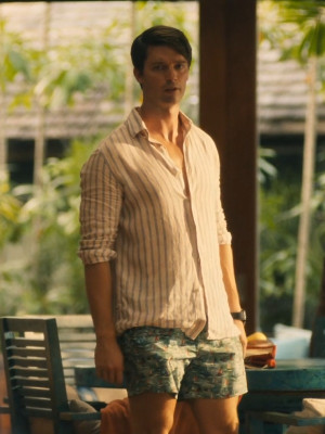Patrick Schwarzenegger The White Lotus S03 Saxon Ratliff Striped Shirt