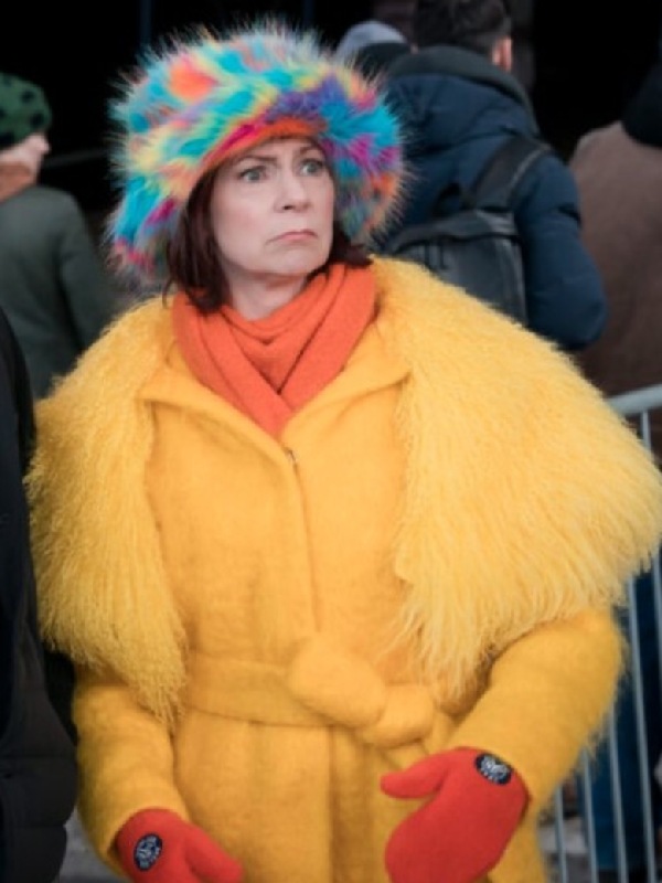 Elsbeth S02 Carrie Preston Yellow Fur Trim Coat